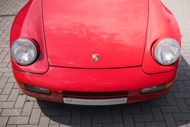 Porsche 968