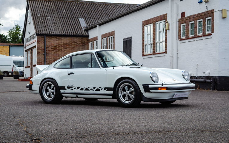 Porsche 911 Carrera 2.7
