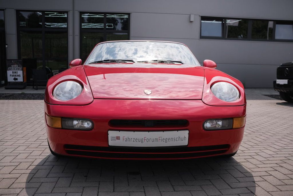 Porsche 968
