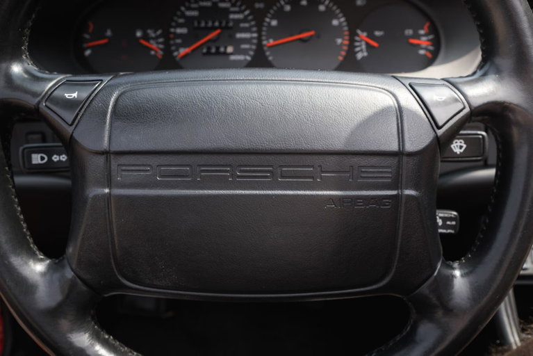 Porsche 968
