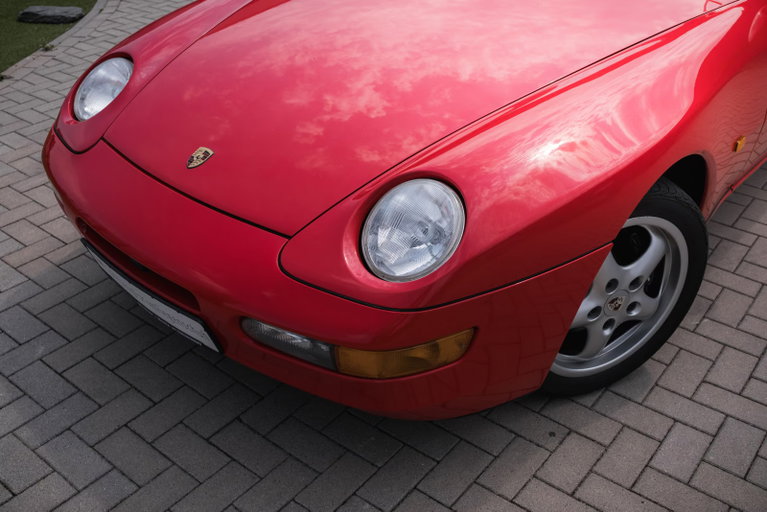 Porsche 968