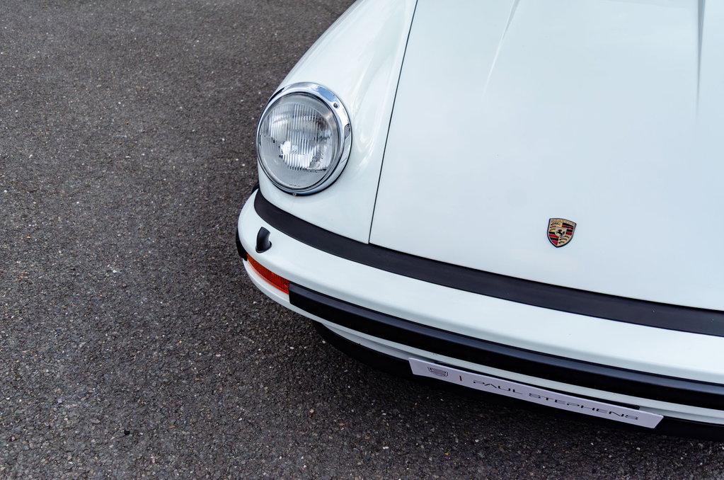 Porsche 911 Carrera 2.7