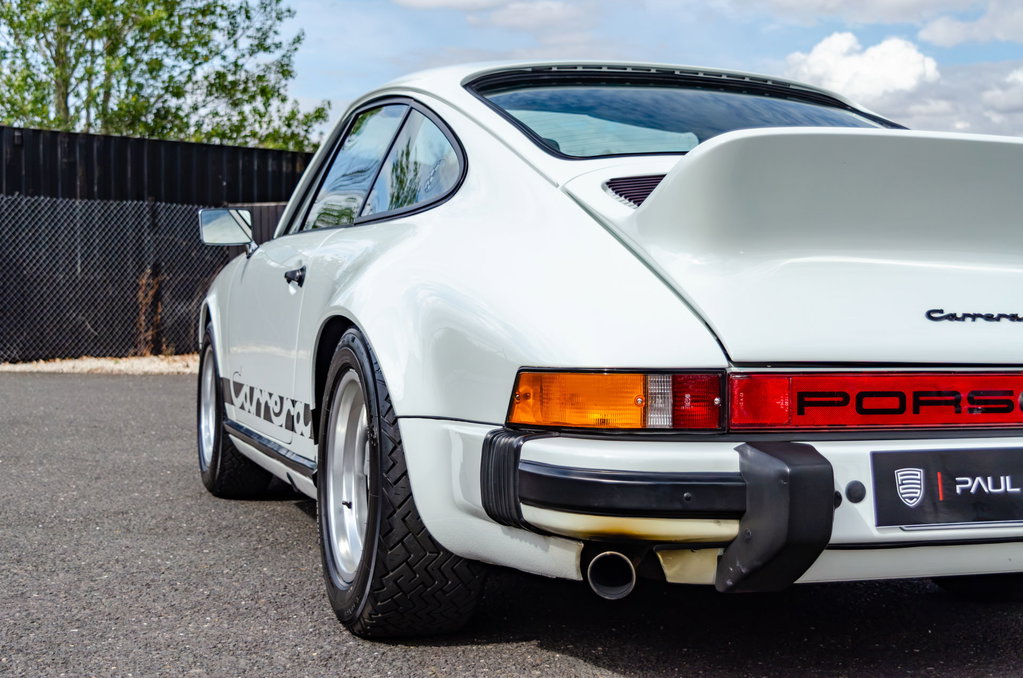 Porsche 911 Carrera 2.7