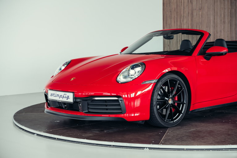 Porsche 992 Carrera 4S