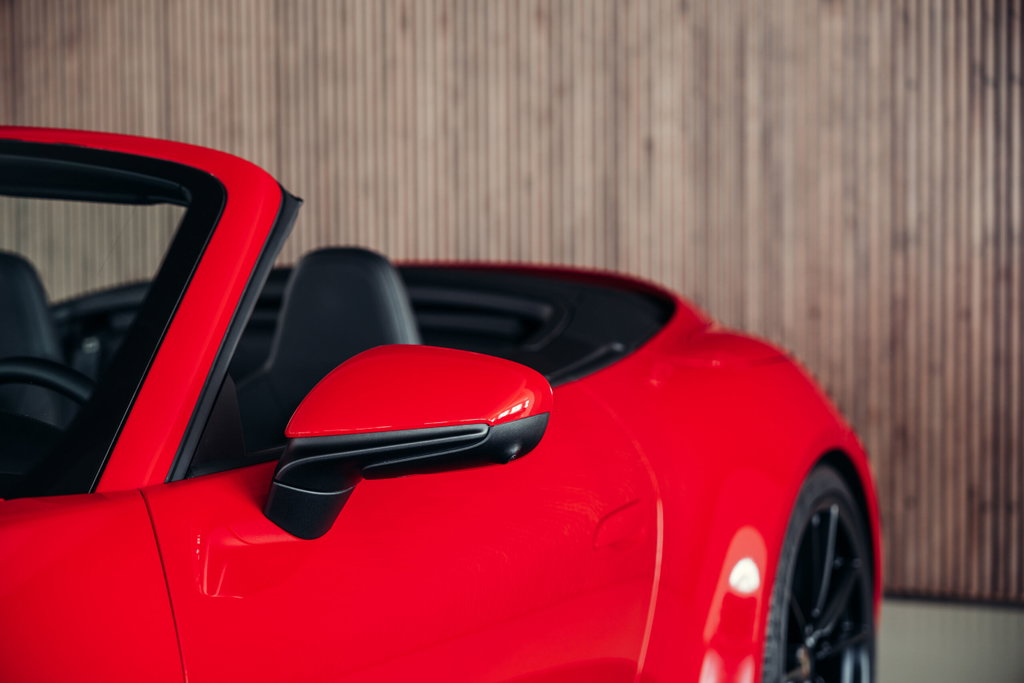 Porsche 992 Carrera 4S