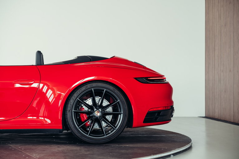 Porsche 992 Carrera 4S