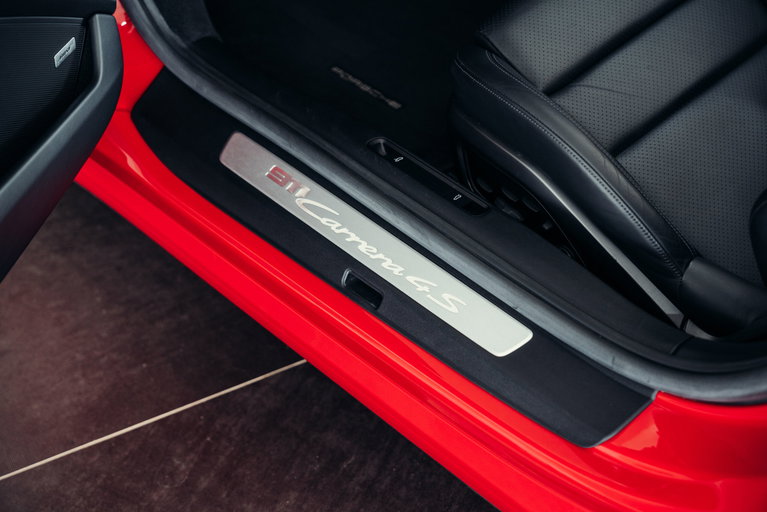 Porsche 992 Carrera 4S