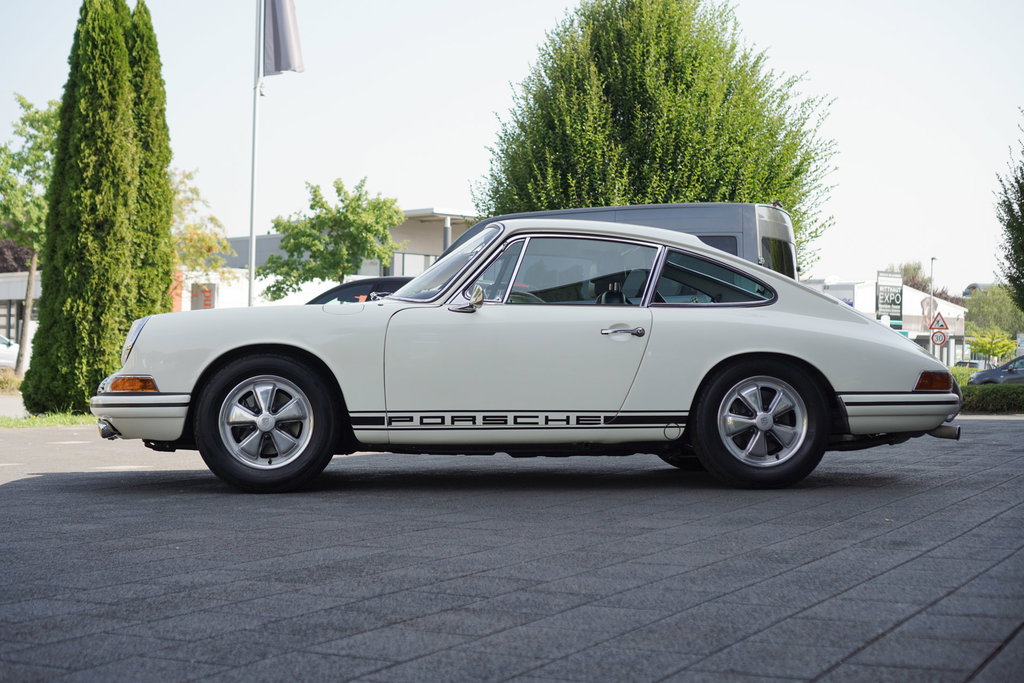 Porsche 911 S (F-Modell)