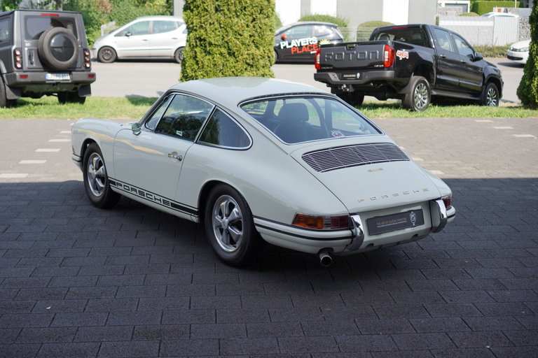 Porsche 911 S (F-Modell)