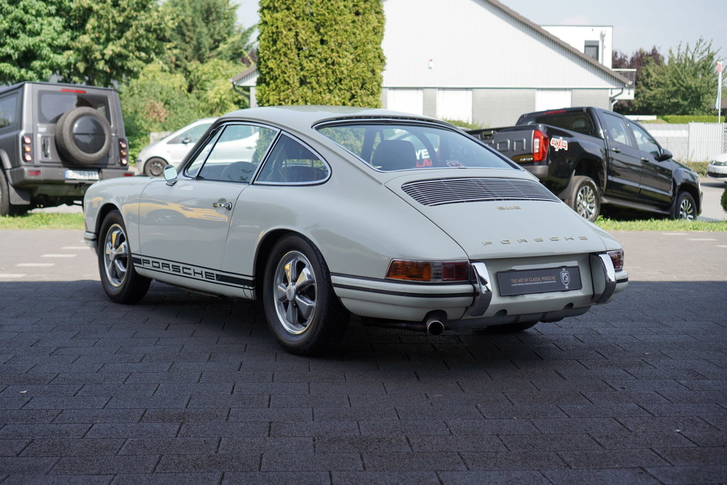 Porsche 911 S (F-Modell)