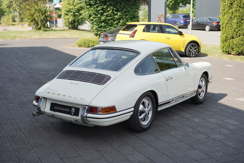 Porsche 911 S (F-Modell)