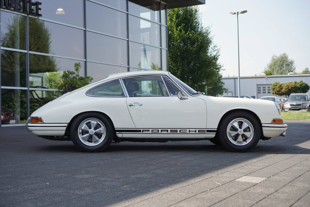 Porsche 911 S (F-Modell)