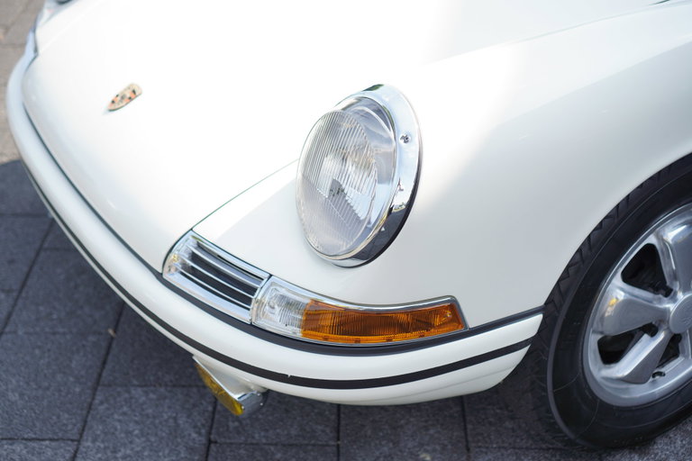 Porsche 911 S (F-Modell)