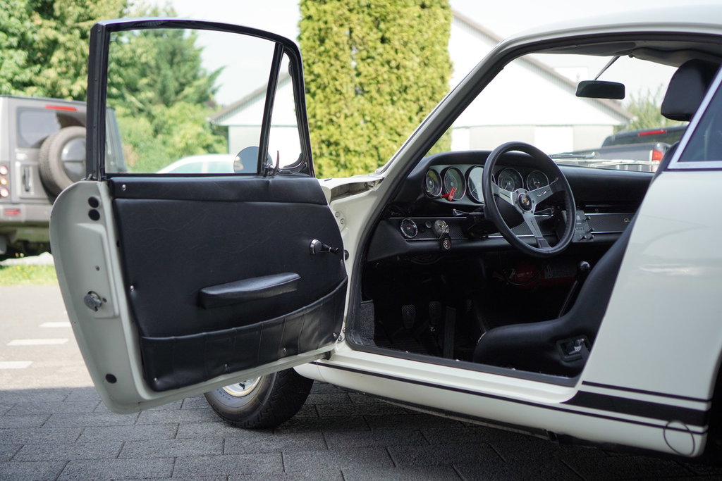 Porsche 911 S (F-Modell)