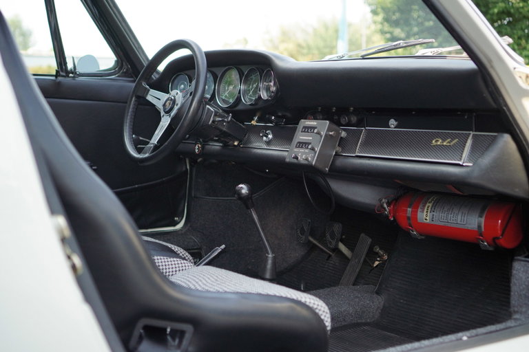 Porsche 911 S (F-Modell)