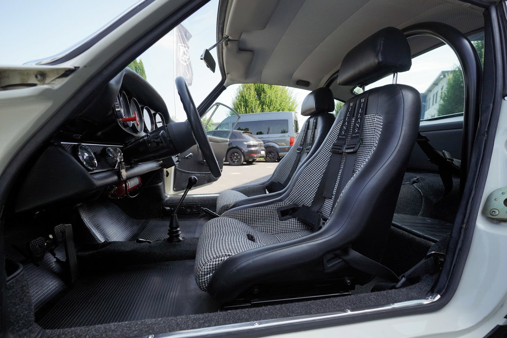 Porsche 911 S (F-Modell)