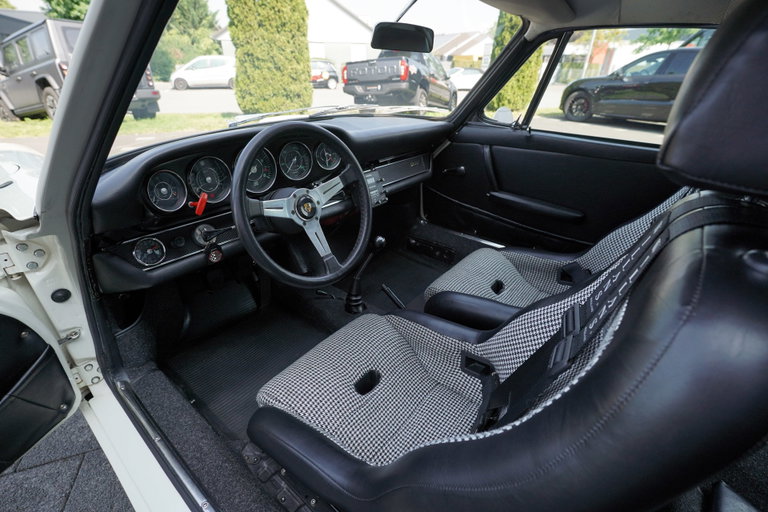 Porsche 911 S (F-Modell)