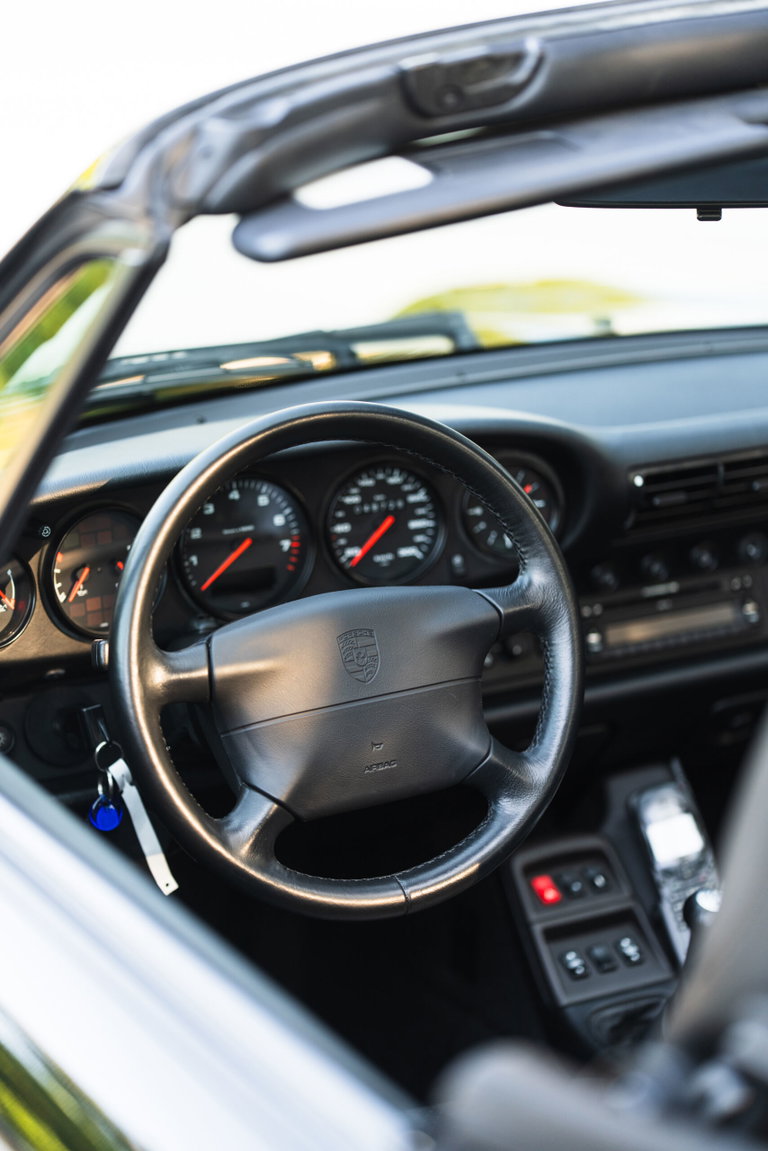 Porsche 993 Carrera 4