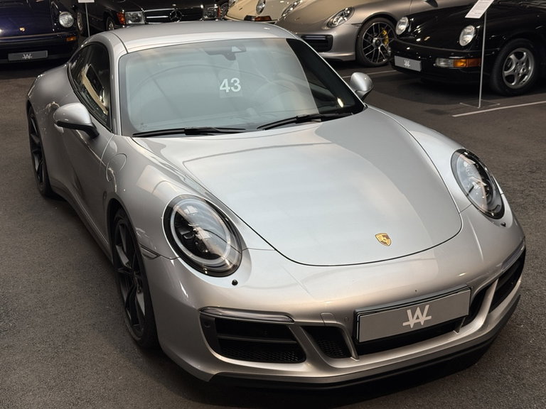 Porsche 991.2 Carrera 4 GTS