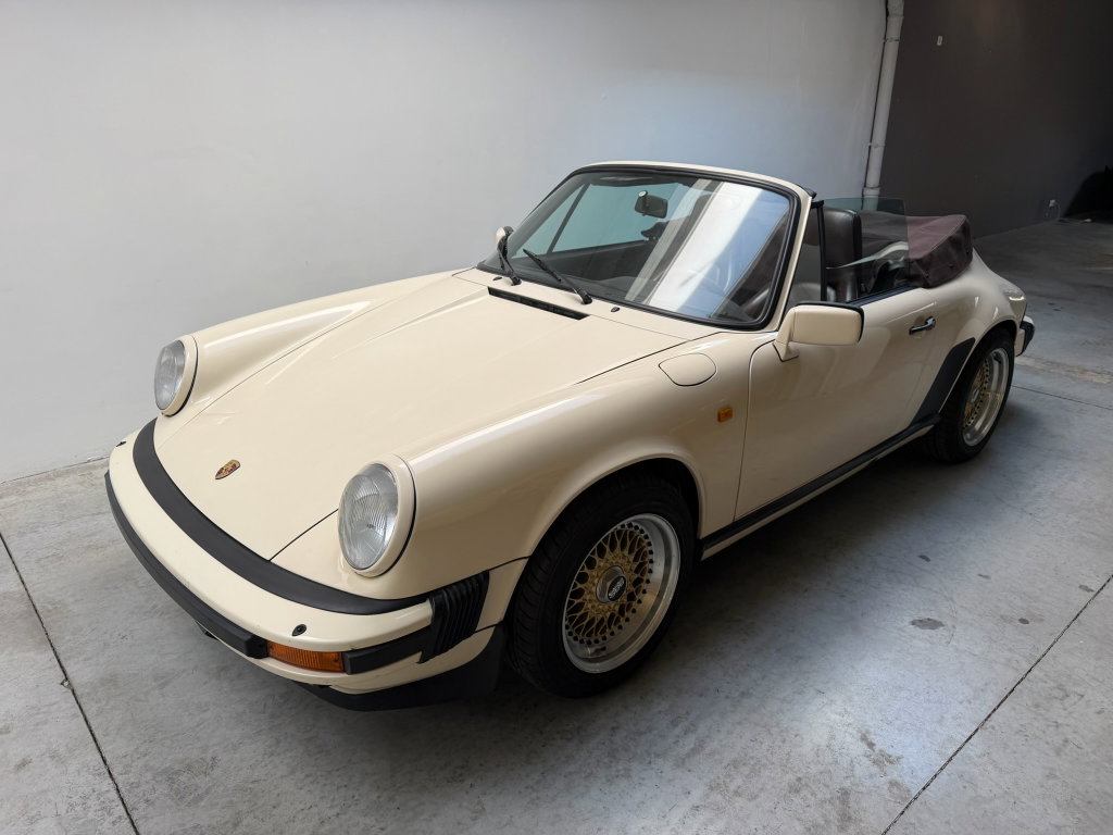 Porsche 911 Carrera 3.2