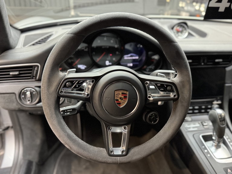 Porsche 991.2 Carrera 4 GTS