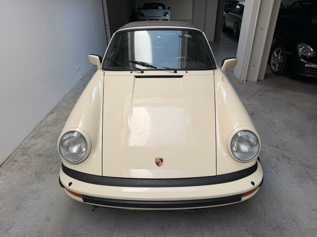 Porsche 911 Carrera 3.2
