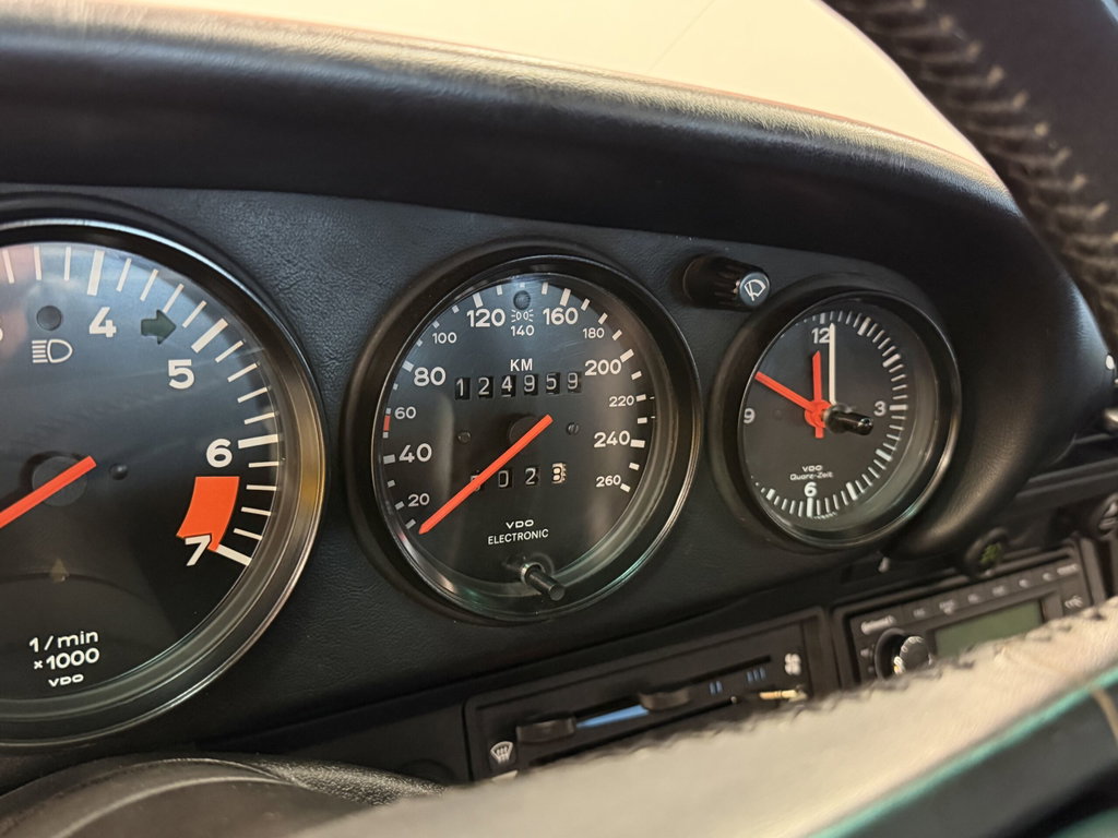 Porsche 911 Carrera 3.2