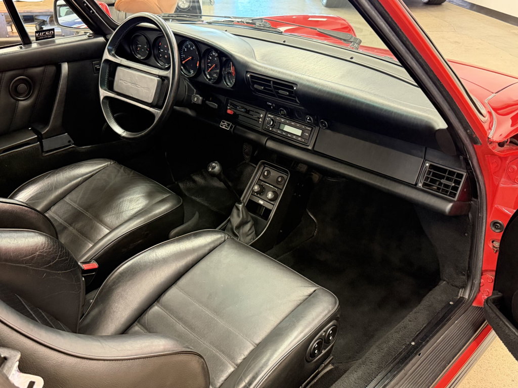 Porsche 911 Carrera 3.2