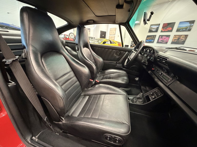Porsche 911 Carrera 3.2