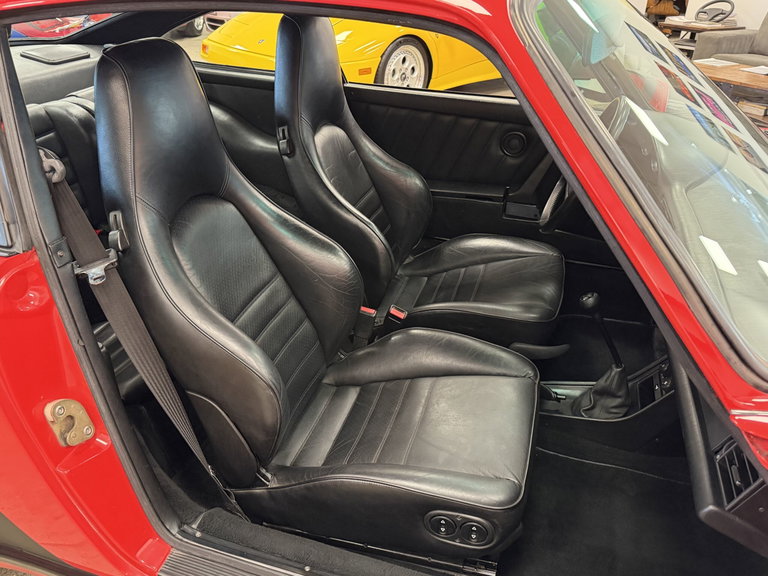 Porsche 911 Carrera 3.2