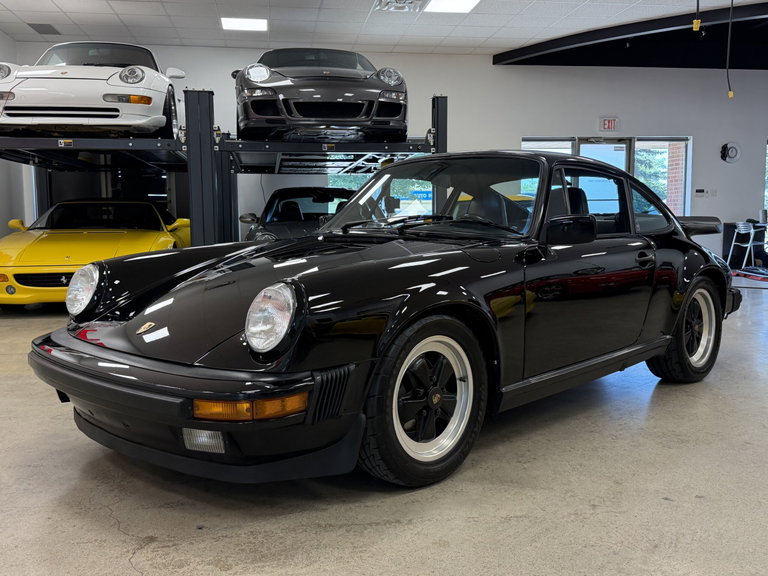 Porsche 911 Carrera 3.2