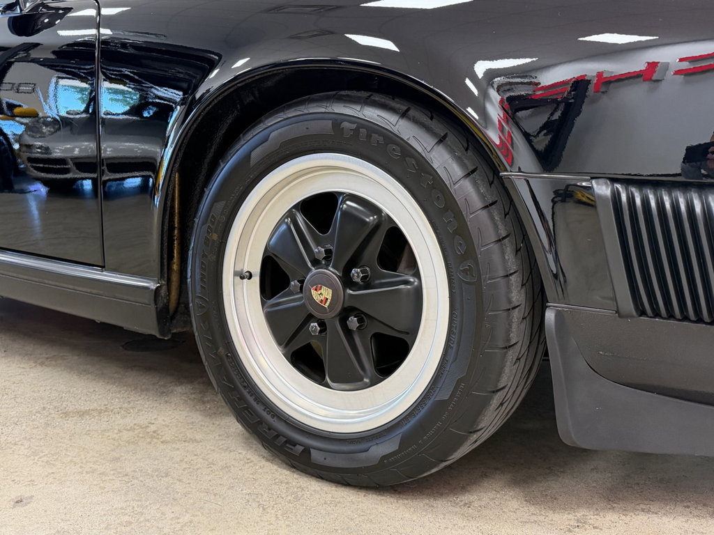 Porsche 911 Carrera 3.2 (US)