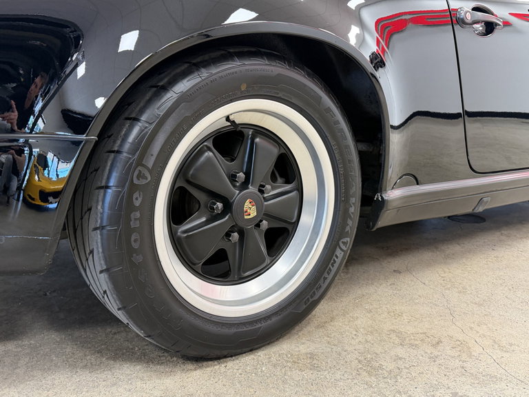 Porsche 911 Carrera 3.2 (US)