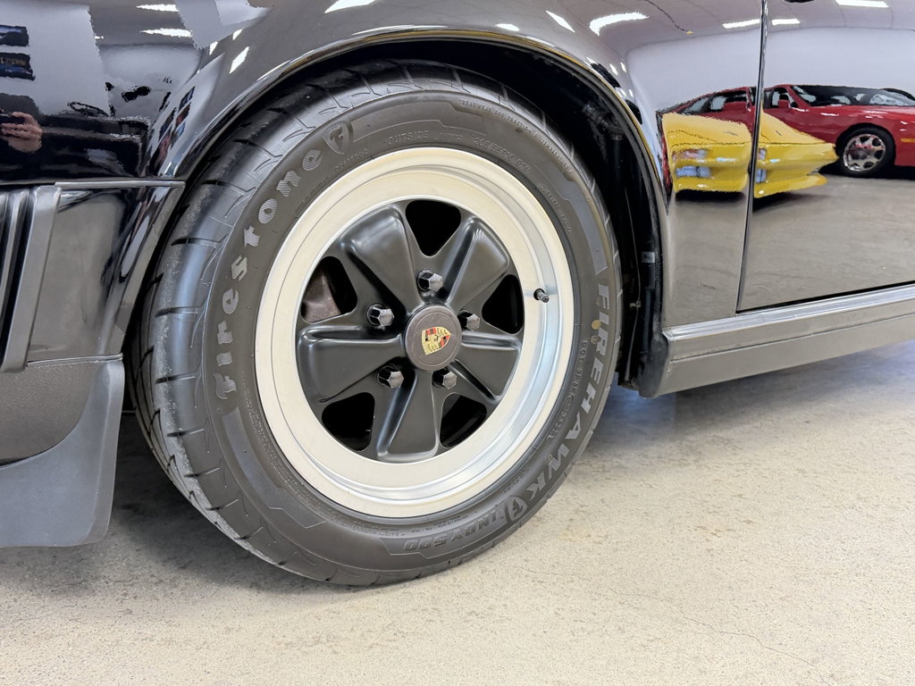 Porsche 911 Carrera 3.2 (US)