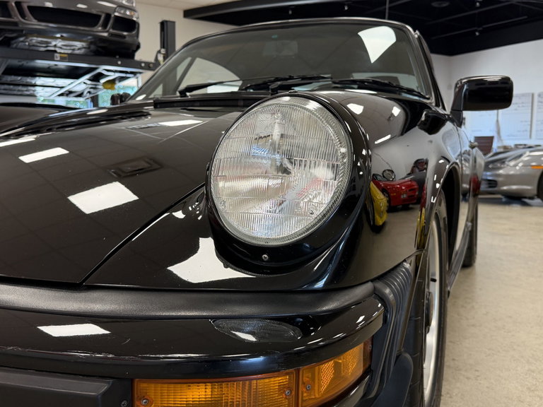 Porsche 911 Carrera 3.2 (US)