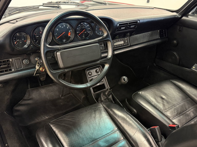 Porsche 911 Carrera 3.2 (US)