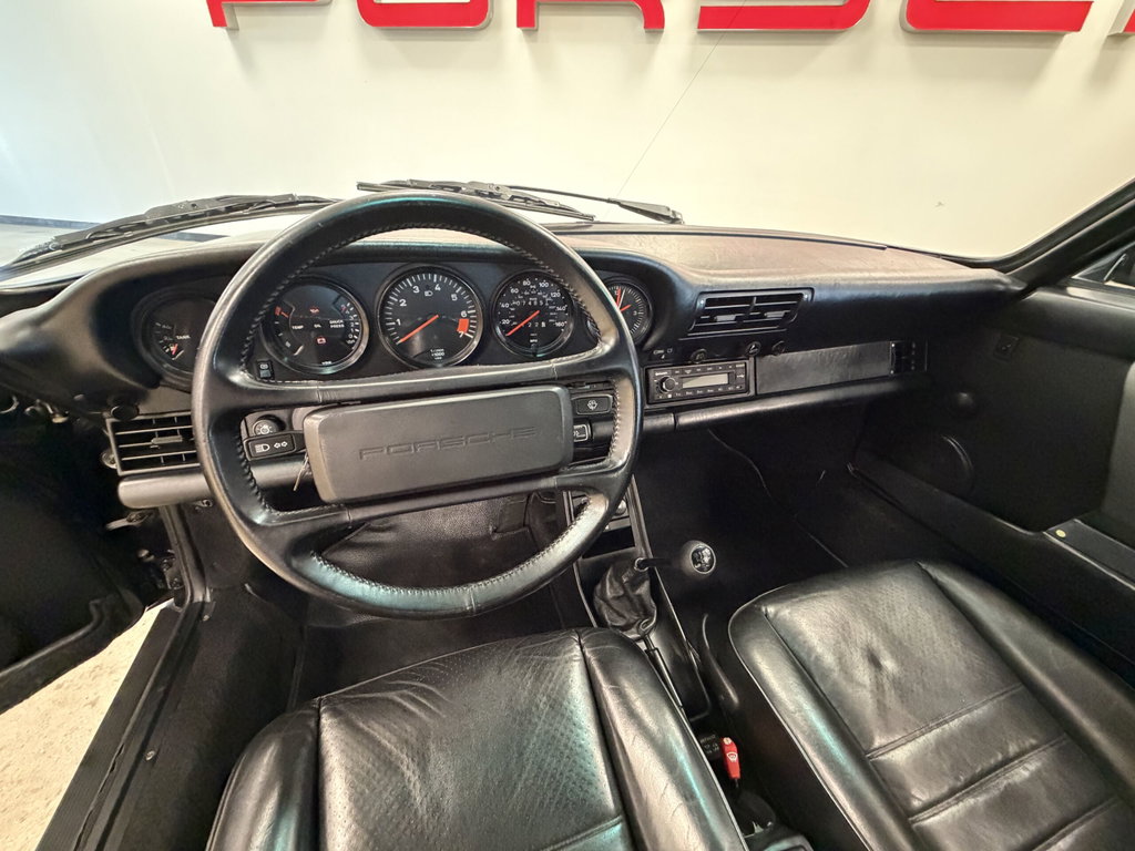 Porsche 911 Carrera 3.2 (US)