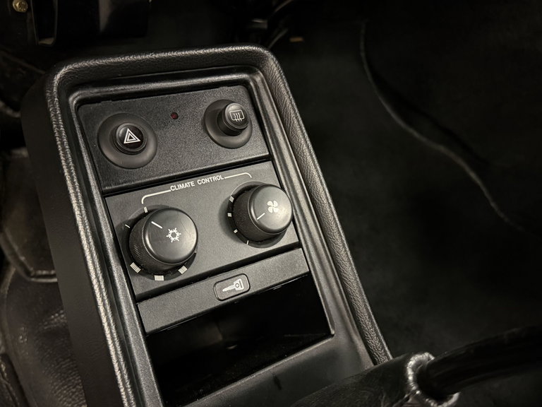 Porsche 911 Carrera 3.2 (US)