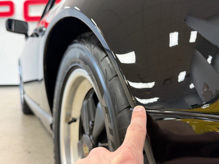 Porsche 911 Carrera 3.2 (US)