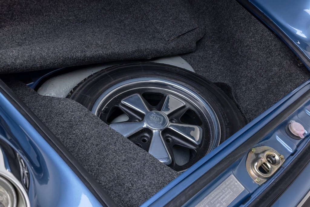 Porsche 911 S (F-Modell)