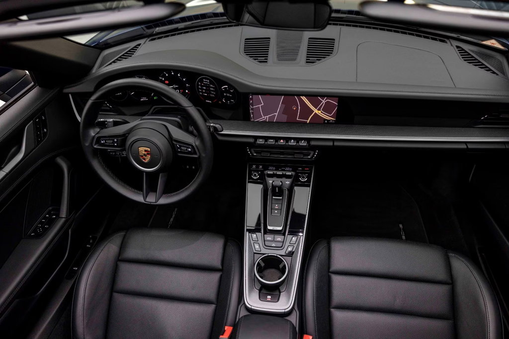 Porsche 992 Carrera