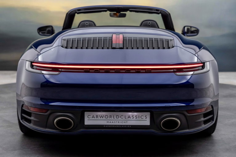 Porsche 992 Carrera