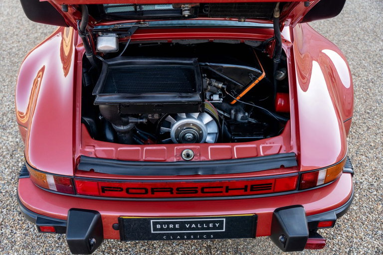 Porsche 911 Turbo 3.3