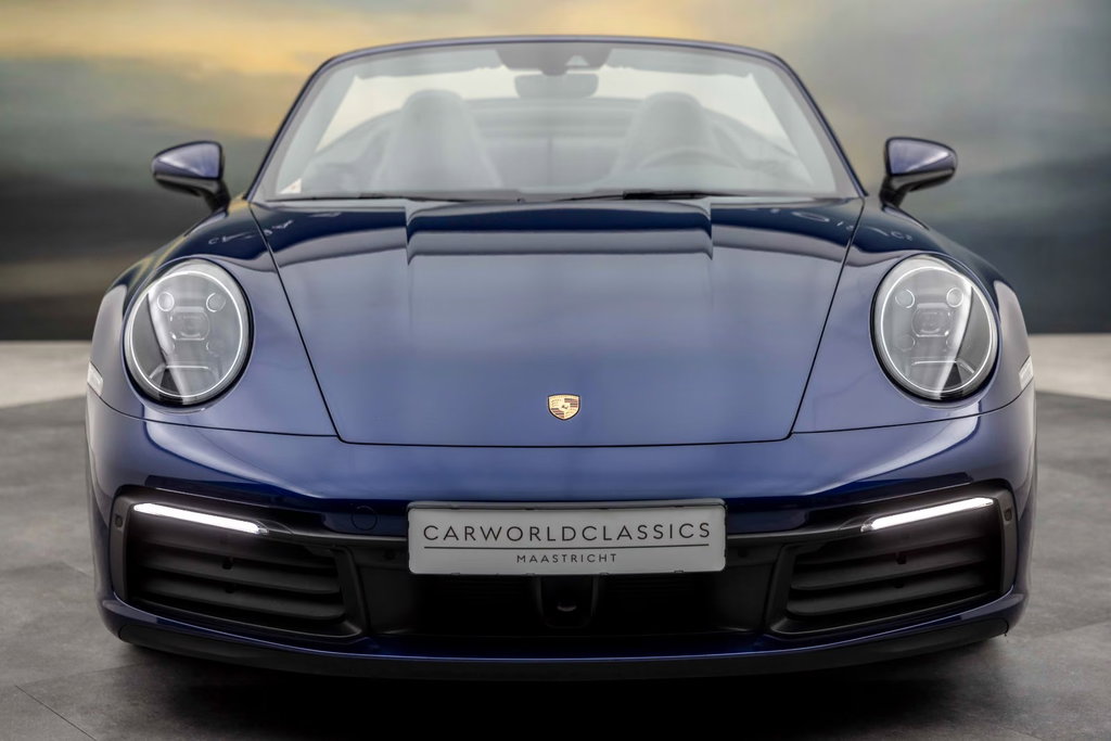 Porsche 992 Carrera