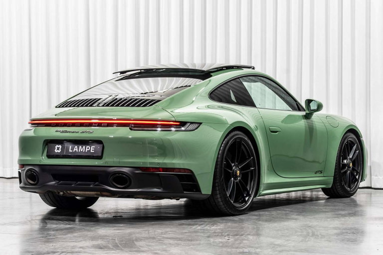 Porsche 992 Carrera GTS