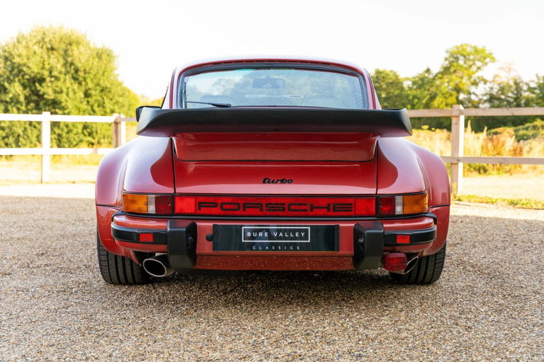 Porsche 911 Turbo 3.3