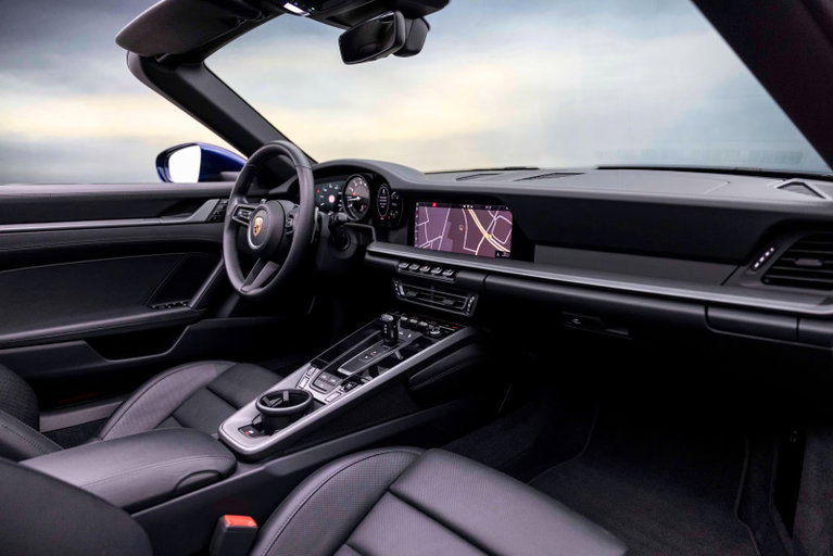 Porsche 992 Carrera