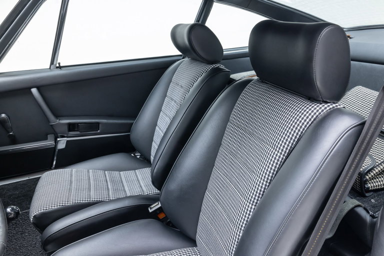 Porsche 911 S (F-Modell)