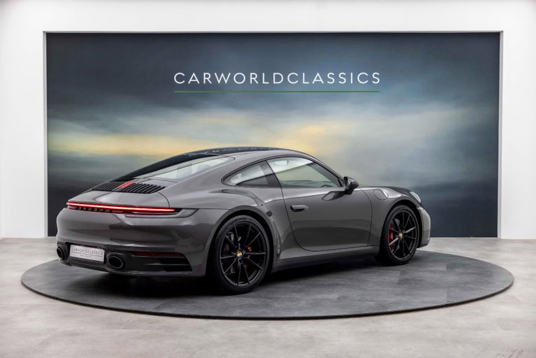 Porsche 992 Carrera S