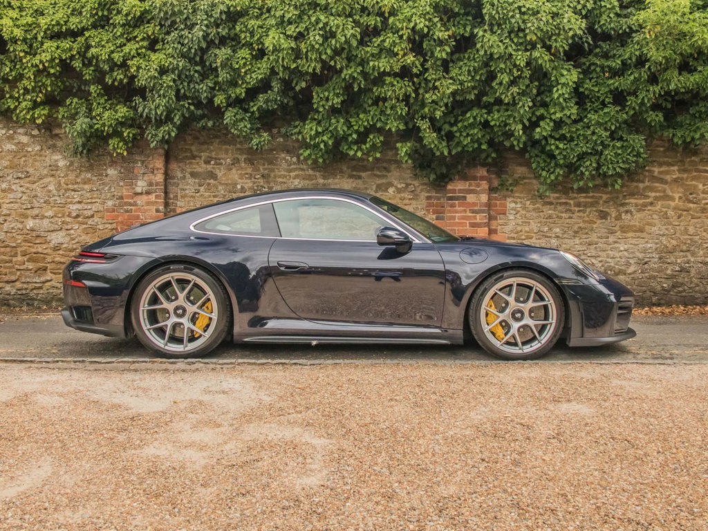 Porsche 992.2 GT3 Touring